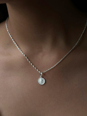 Dije individual “San Benito X” MINI