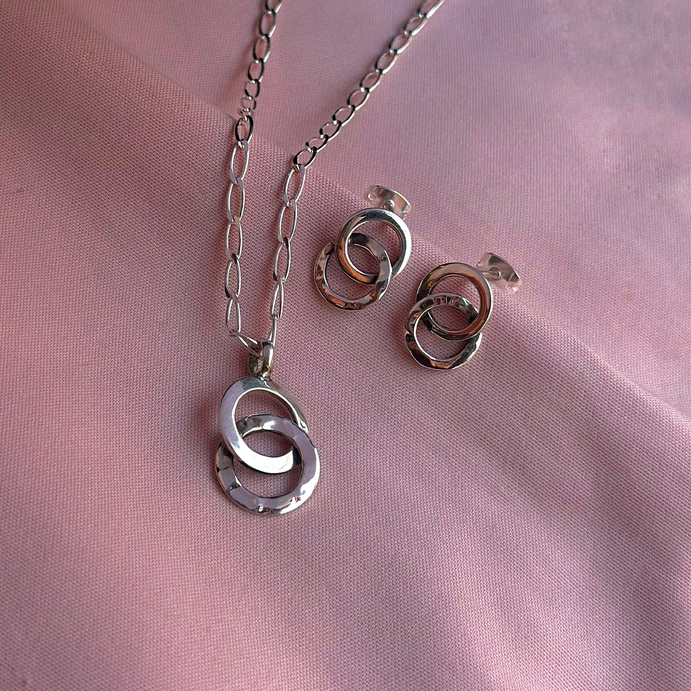 Conjuntos de "Eya's"