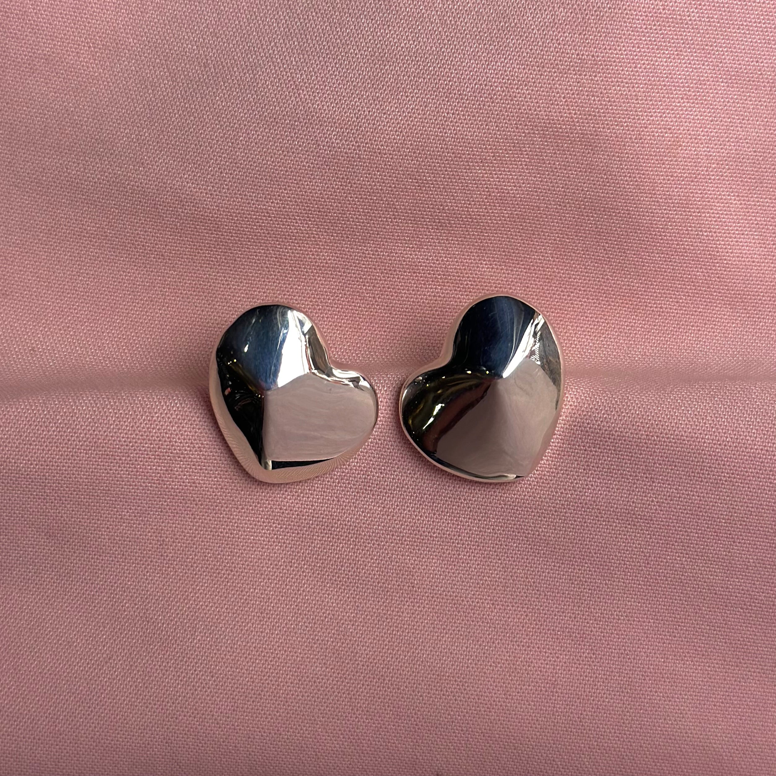 Aretes “Corazón de Eya’s” - Relieve