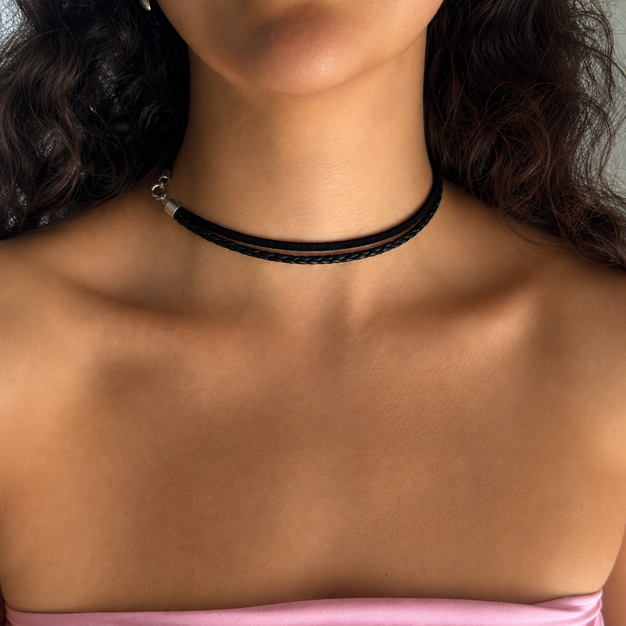 Choker de "Eya's" -  Piel Trenzada / Gamuza