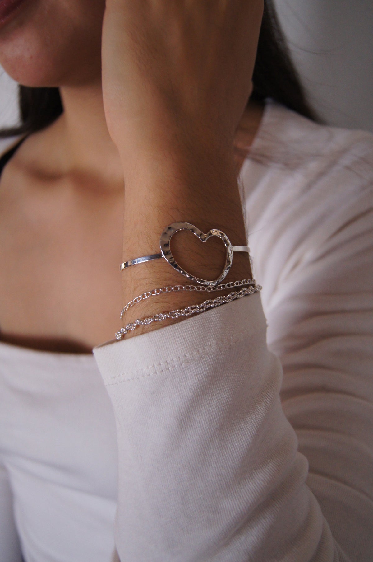 Brazalete "Corazón Eya's" / Calado - Martillado