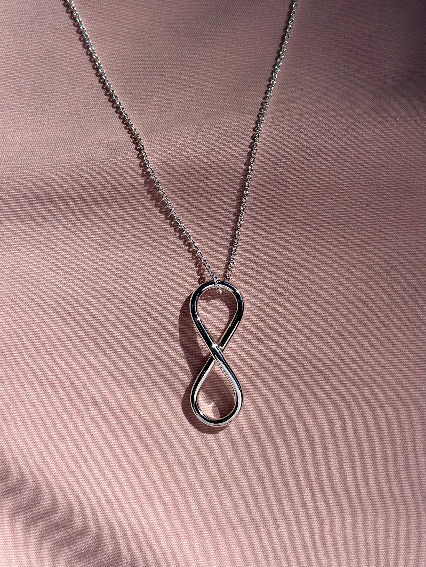 Collar "Infinito" de Eya's