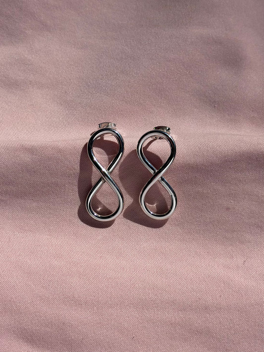 Aretes "Infinito" de Eya's