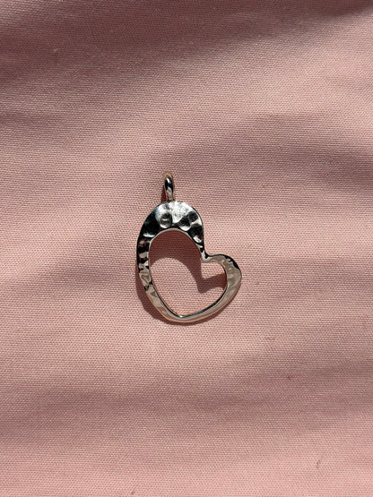 Dije individual "Corazón Eya's" / Talla M - Martillado