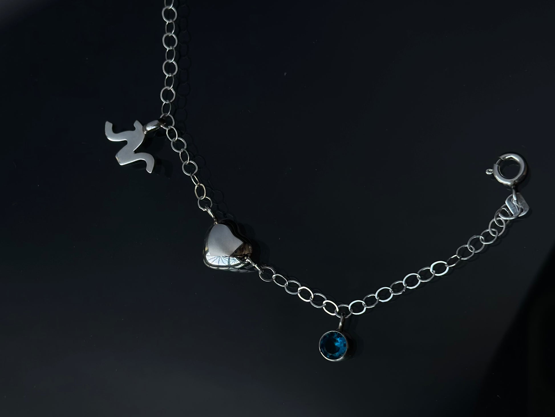 Pulsera Eya's Cursivas - "Colección Primera Generación"