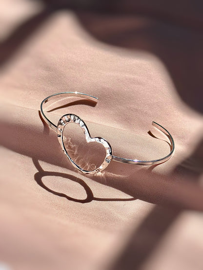 Brazalete "Corazón Eya's" / Calado - Martillado