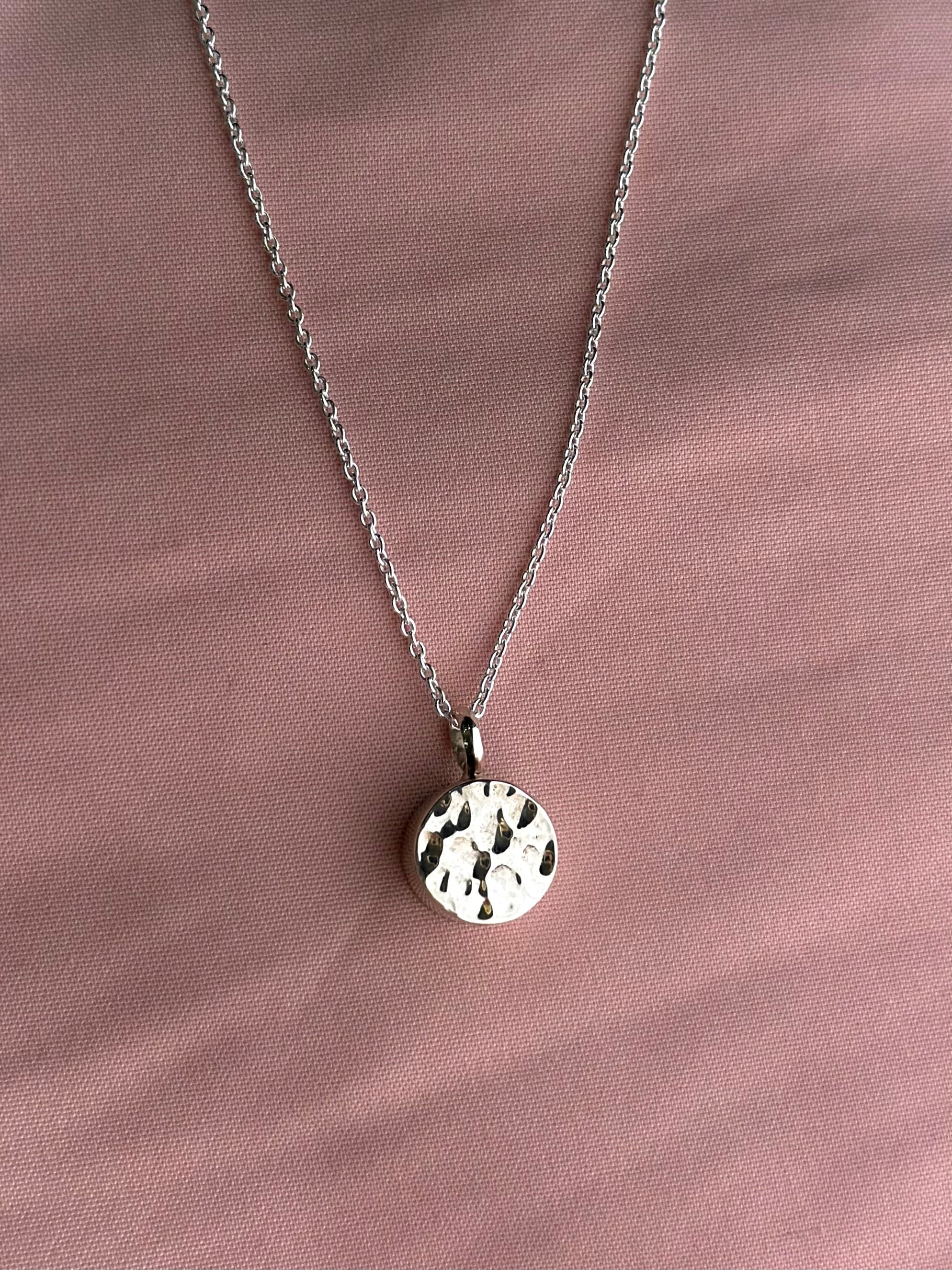 Collar "Ona" Martillado - Varias Opciones