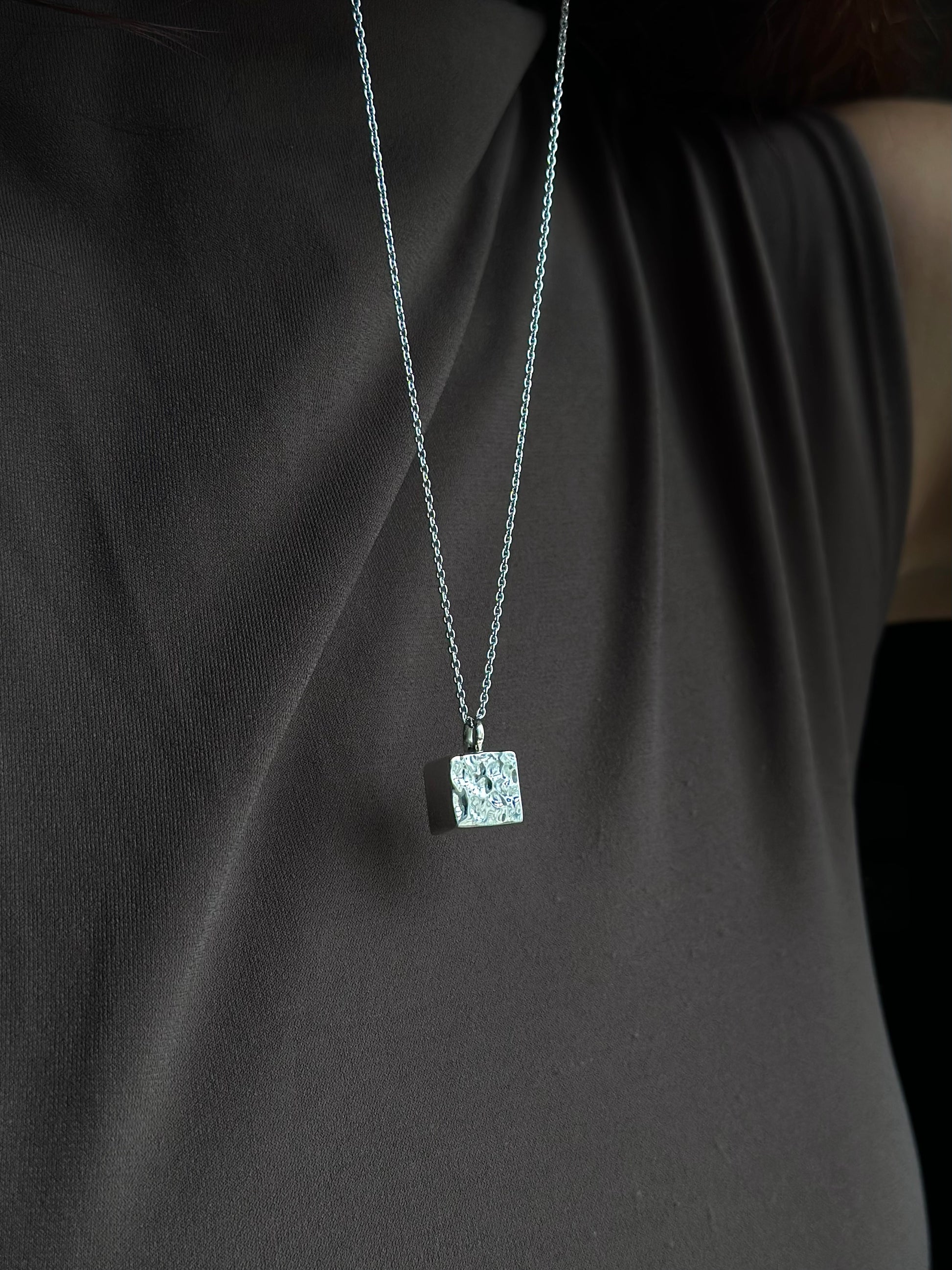 Collar "Qua" Martillado - Varias Opciones