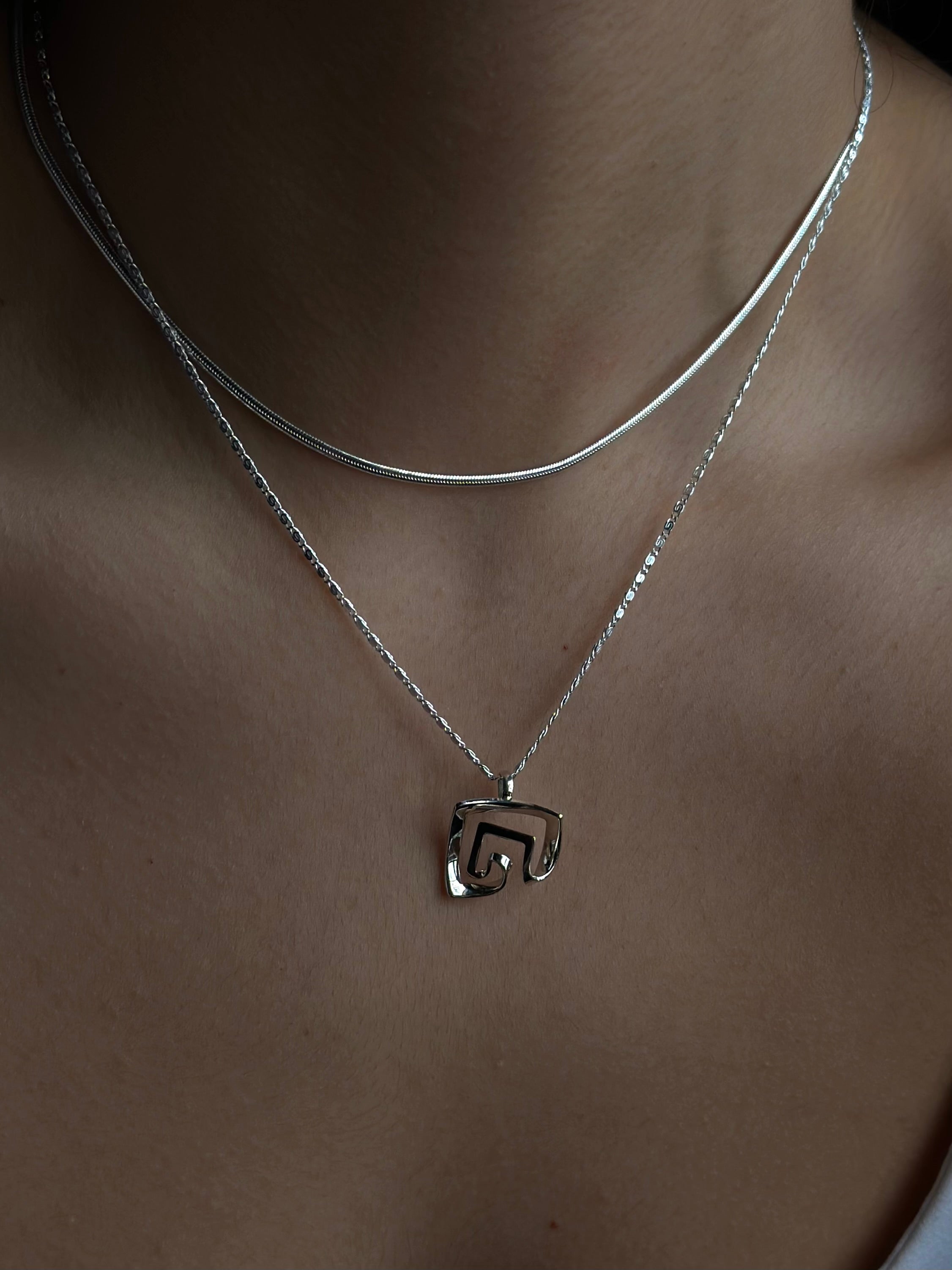 Collar "Logotipo Eya's" MINI