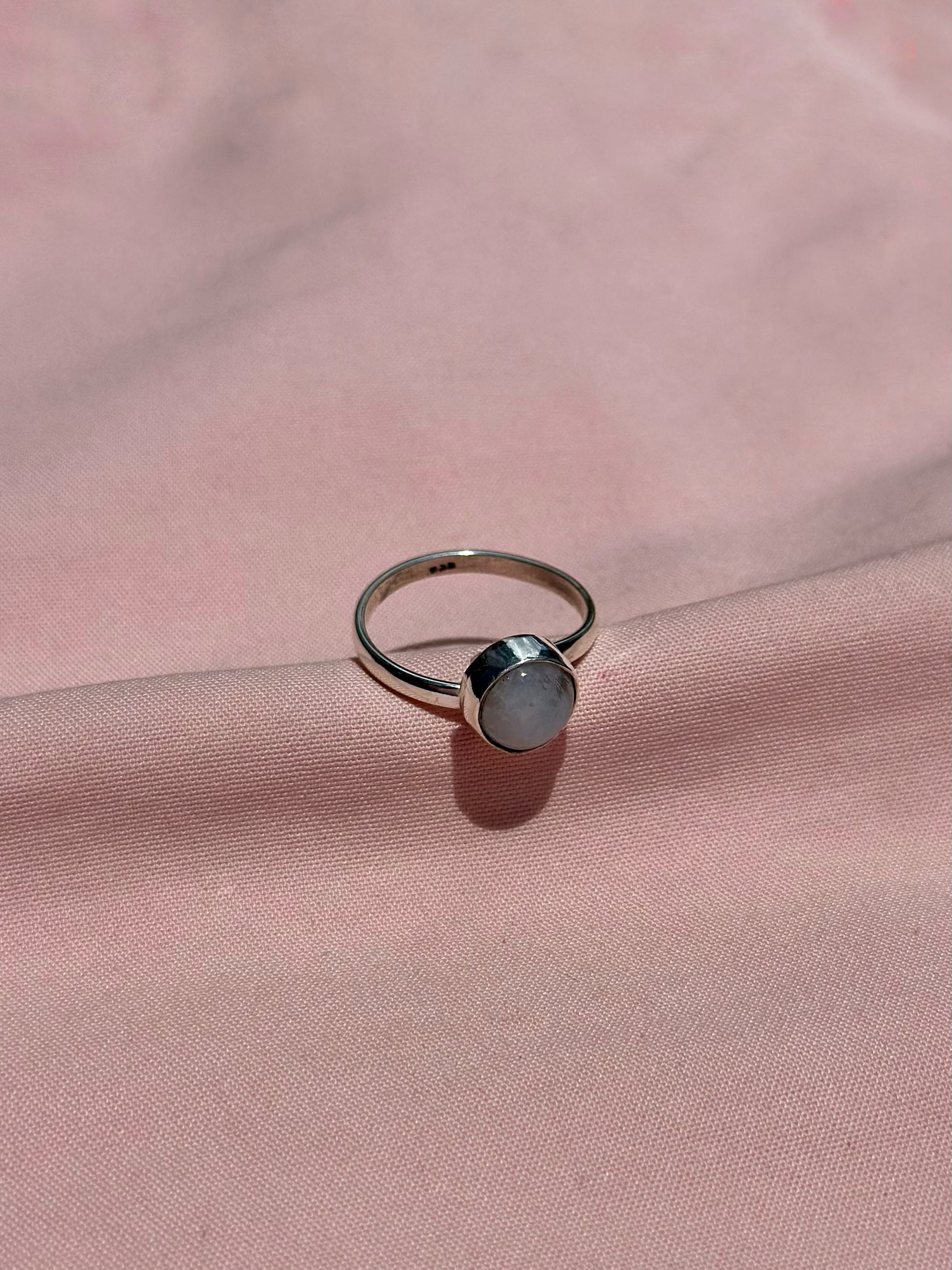 Anillo "Zana" - Piedra Luna
