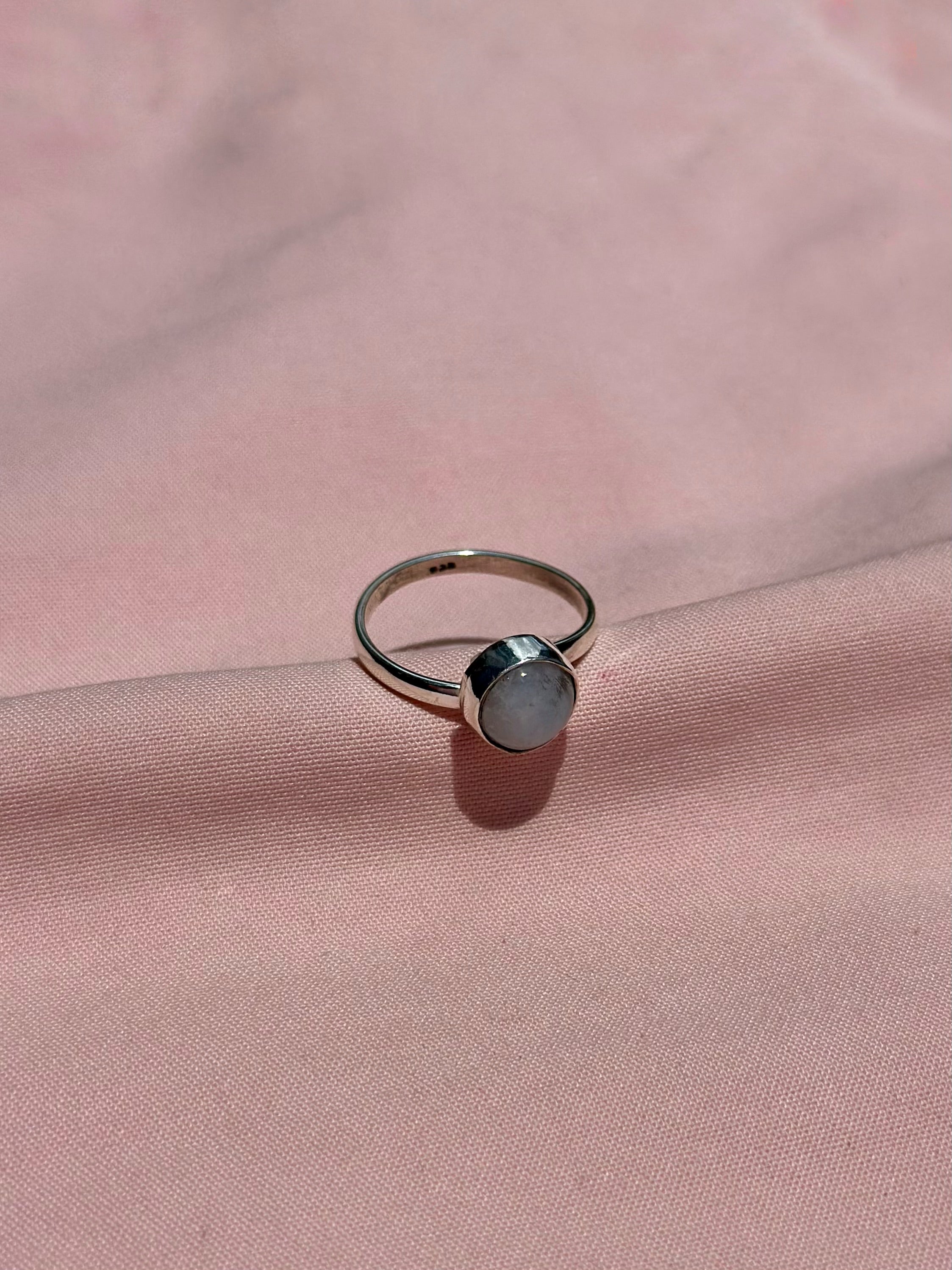 Anillo "Zana" - Piedra Luna