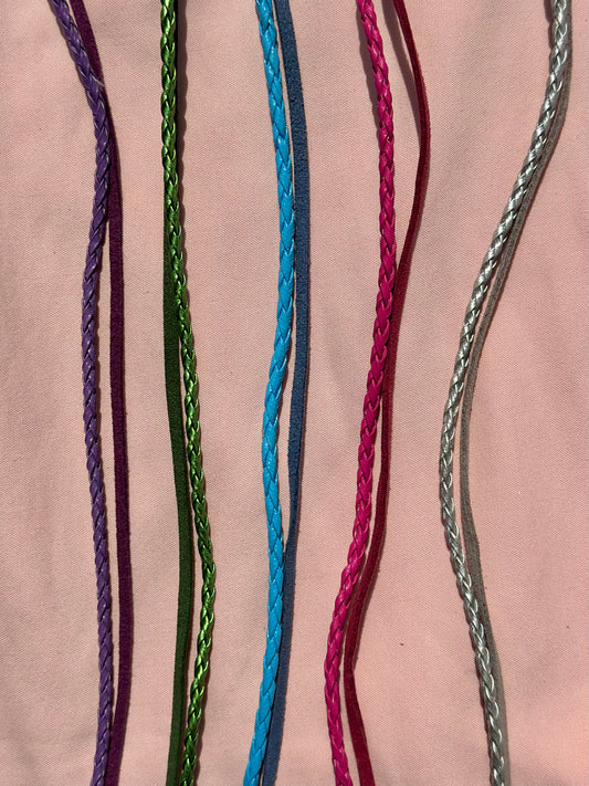 Choker de "Eya's" -  Piel Trenzada / Gamuza