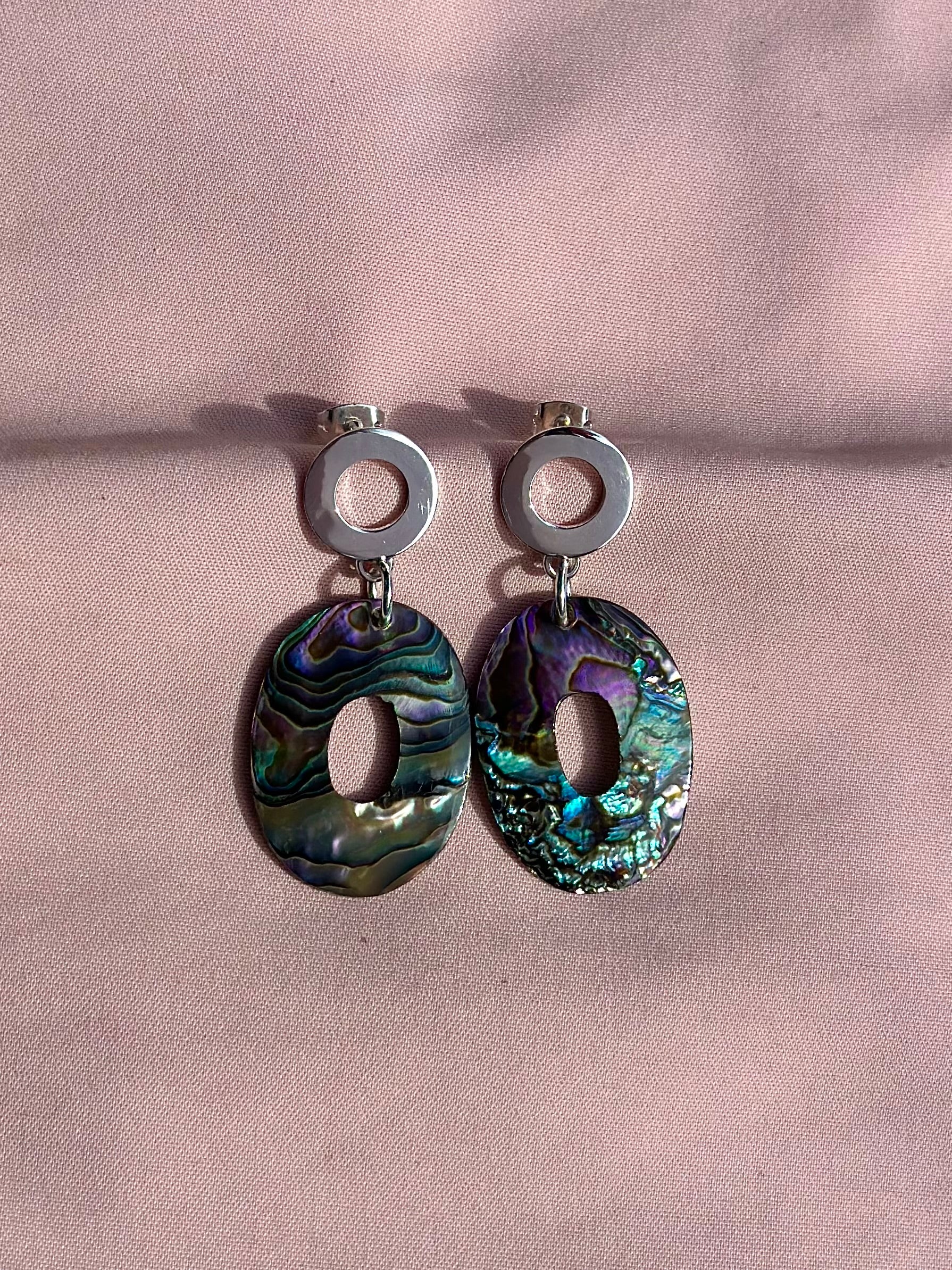 Aretes "Le'em Kaan"