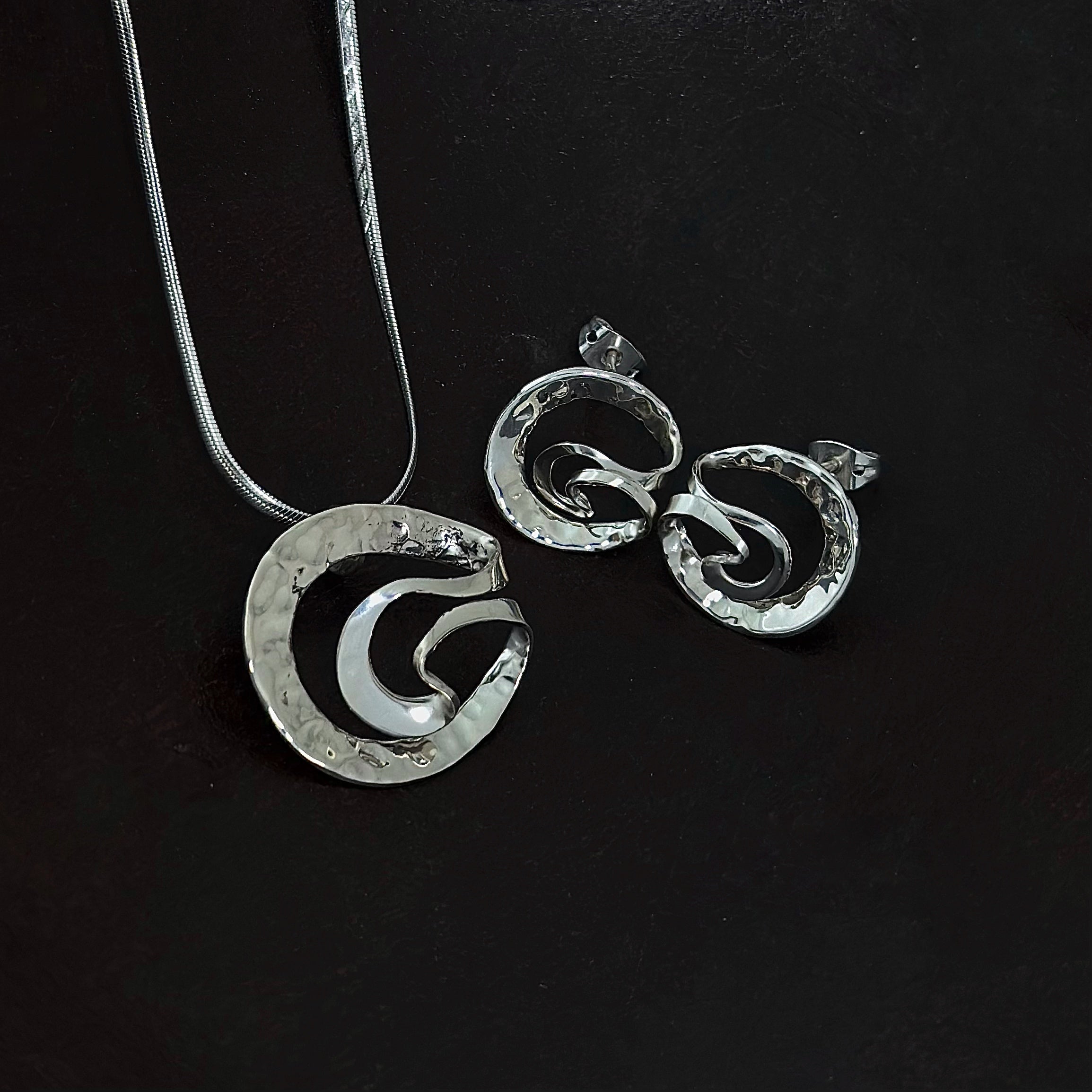 Conjunto "Istak" - Martillado